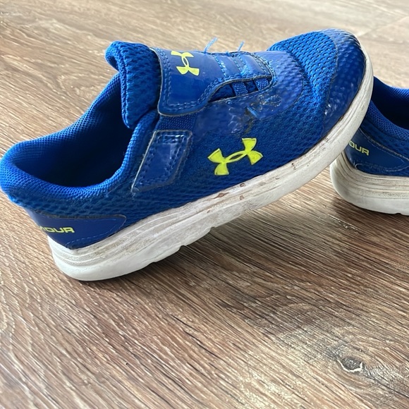 Shoes - Picture 2 of 2